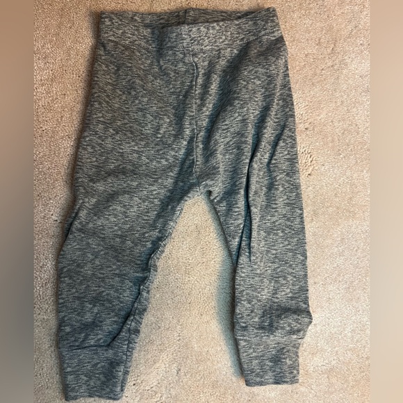 Old Navy Onesie and Pants Bundle 12-18m - Picture 4 of 4